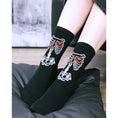 Load image into Gallery viewer, [Kogakusha---Flower Bone Series] ★Socks★ Chinese-style socks, cotton, butterfly print, easy to match, black
