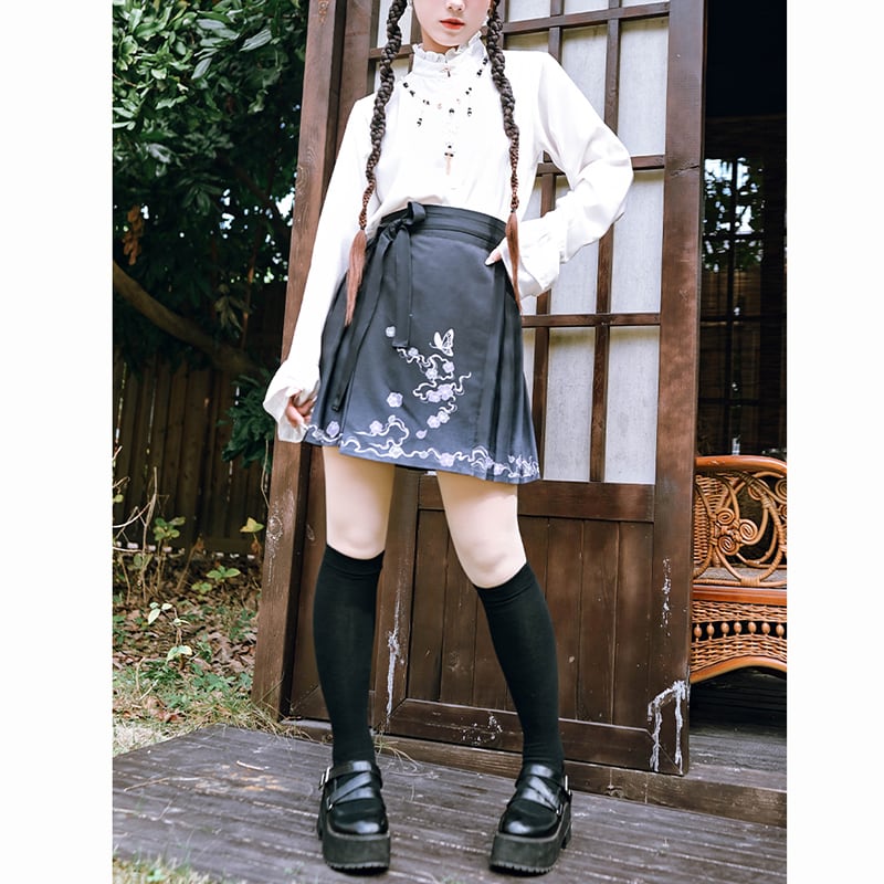 ✿New item! [Ancient monster house --- butterfly series] ★China style skirt★ Maki skirt bottoms short length black black Hanfu skirt