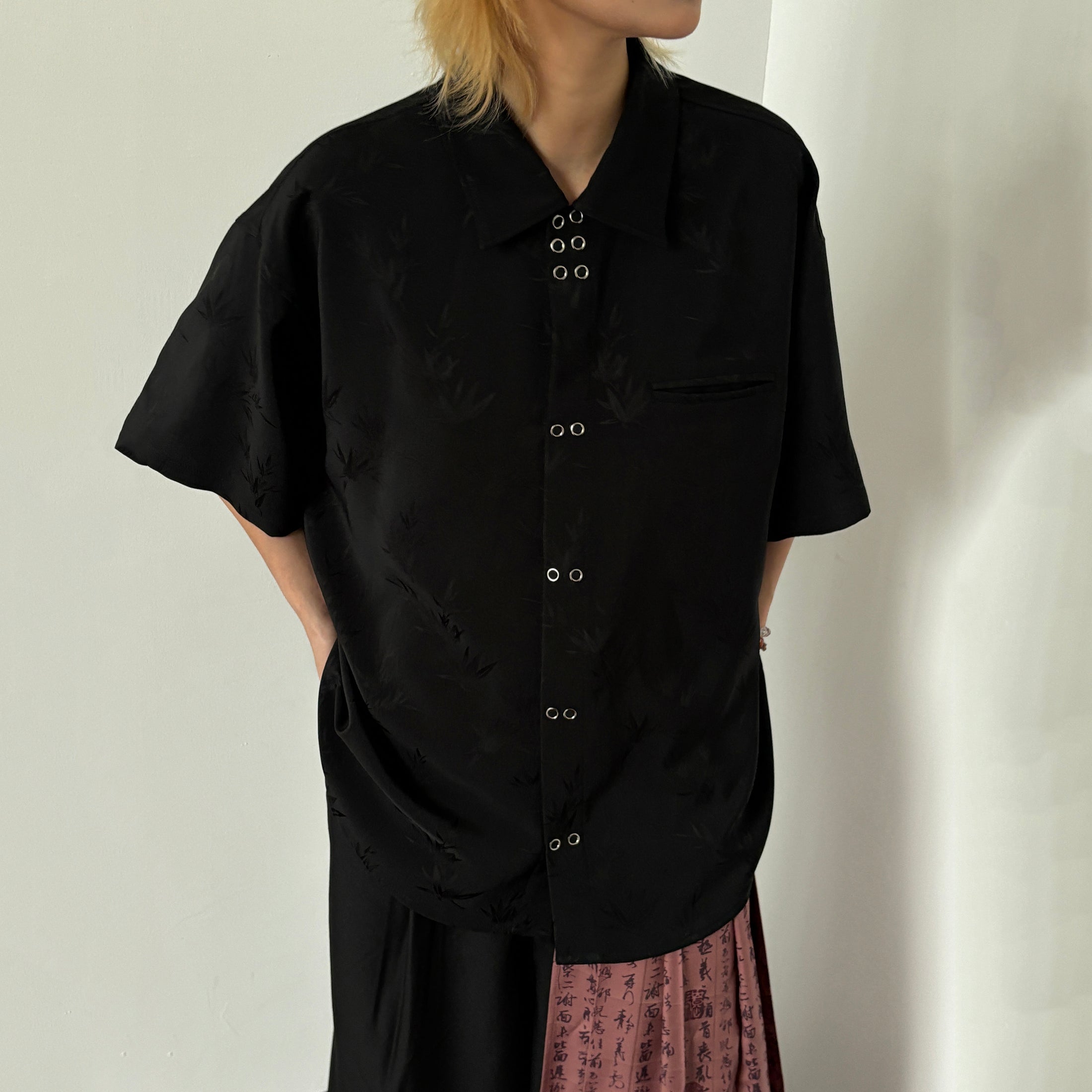 [Sameuoo Series] ★Chinese-style top★ Shirt, short sleeves, stylish design, black, casual, easy to match