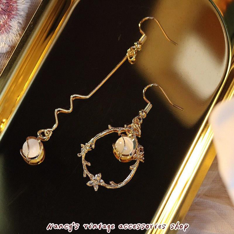 [MISSN series] ★Chinese style earrings★ 2 colors Pair of earrings or pierced earrings Accessories Asymmetrical Cute