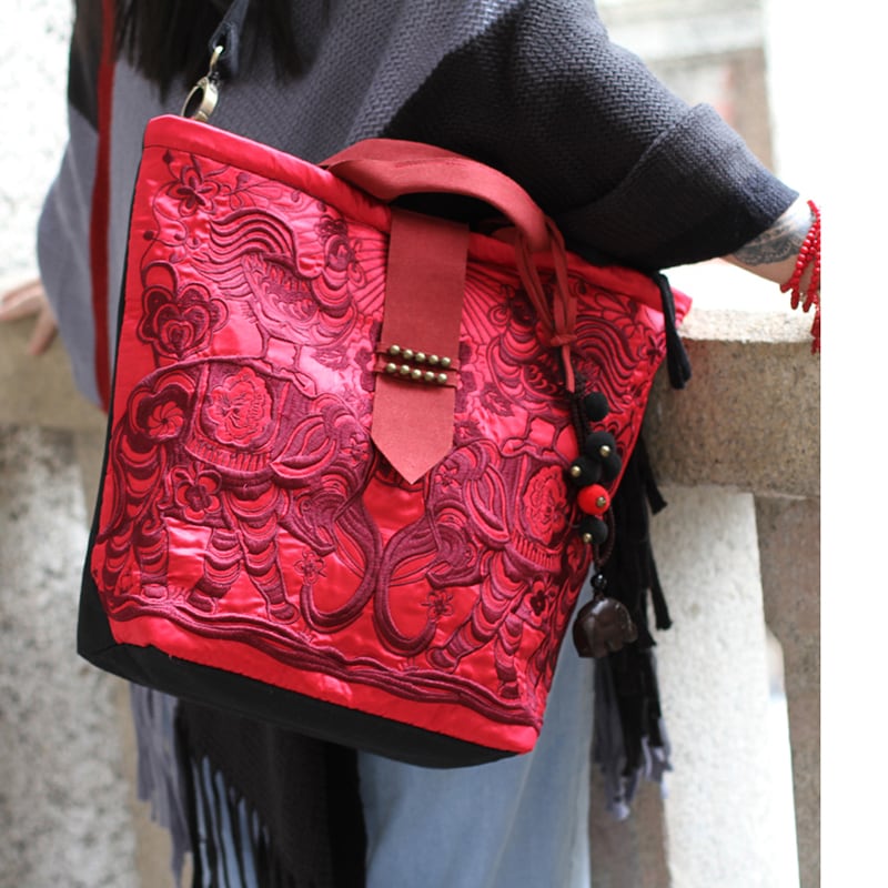 [MIYA Series]★China style bag★ Shoulder bag with decorations Ethnic style embroidery Unique gift Birthday