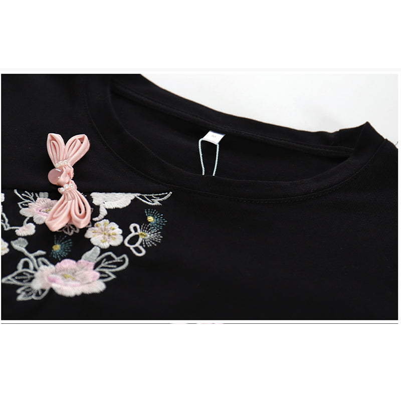 [YOYO CLUB Series]★China style top★ T-shirt short sleeve embroidery black black retro cute ladies