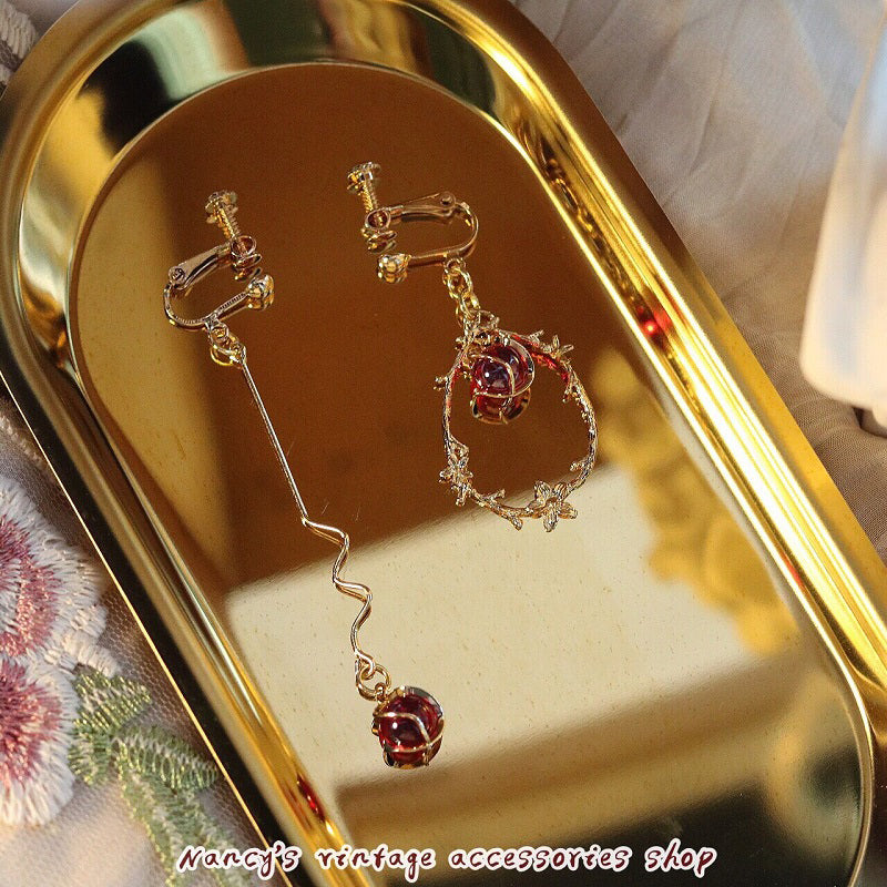 [MISSN series] ★Chinese style earrings★ 2 colors Pair of earrings or pierced earrings Accessories Asymmetrical Cute