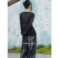 Load image into Gallery viewer, [Daiseiryuu 4 Series] ★Chinese-style top★ V-neck, sheer, long-sleeved shirt, sun protection, Chinese clothing, sexy, black
