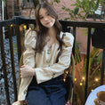 Load image into Gallery viewer, [Left Sister Series]★Shirt★ 2color Embroidery Long Sleeve Shirt Tops Floral Pattern Corduroy Ladies Short Length
