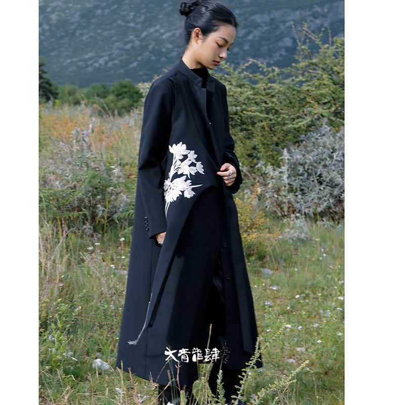 [Big Blue Dragon Series] ★China style outerwear★ Long length embroidery irregular black black original floral pattern