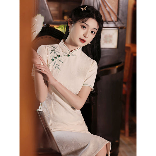 [HLQ Series] ★Chinese Dress★ Embroidered Chinese-style dress Simple Slimming Coming-of-Age Ceremony Easy to match Date