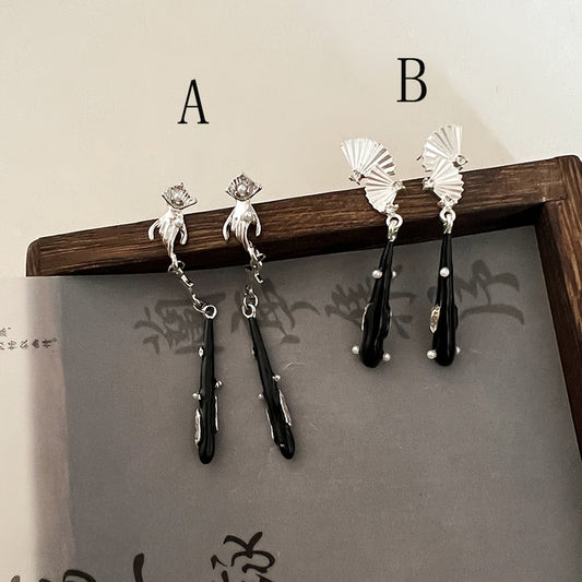 [Drejew Series] ★Chinese-style earrings★ Pair of earrings or earrings, fan, sense, fringe, unique