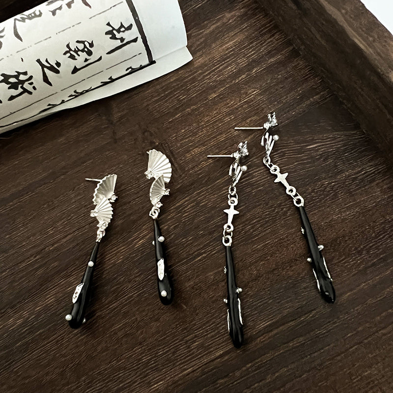 [Drejew Series] ★Chinese-style earrings★ Pair of earrings or earrings, fan, sense, fringe, unique