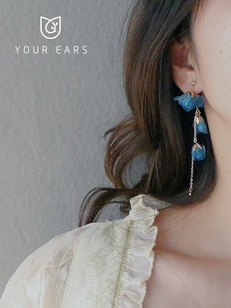 【YOUR EARSシリーズ】★耳飾り★ ピアス アクセサリー レディース 花柄 ブルー 青い 手作り フリンジ