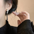 Load image into Gallery viewer, [Drejew Series] ★Chinese-style earrings★ Pair of earrings or earrings, fan, sense, fringe, unique
