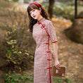 Load image into Gallery viewer, [JIUSI Series] Chinese dress, Chinese-style dress, checkered pattern, slimming, red, for dates and weddings
