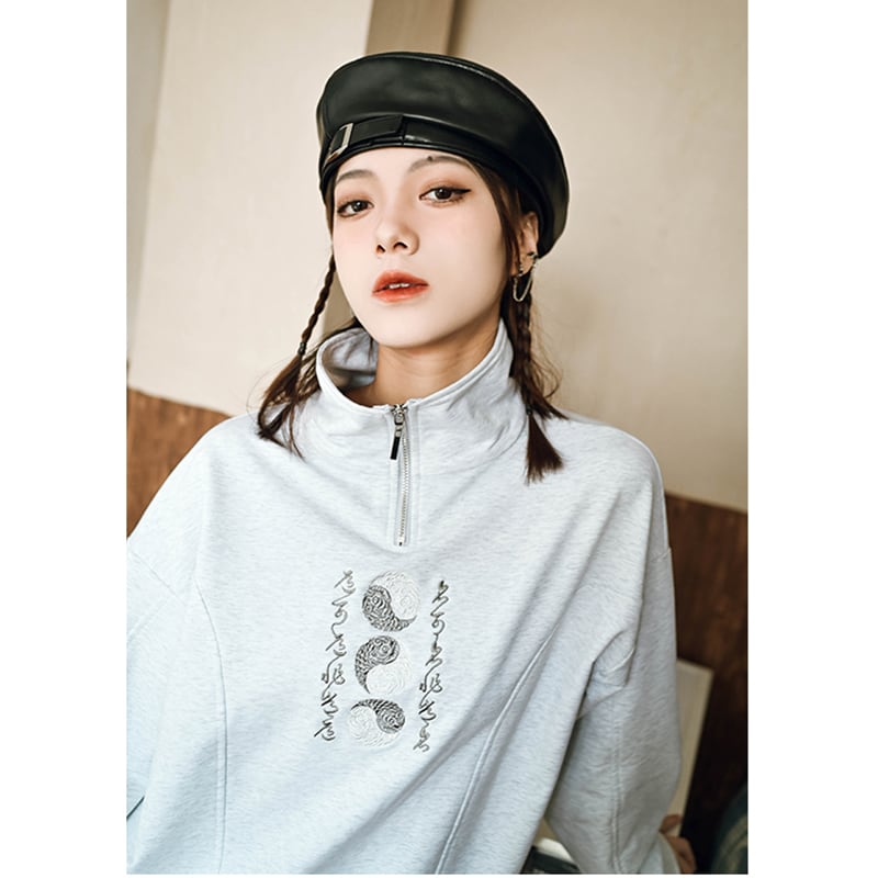 ✿New item! [Kokaisha --- Kenkon Series] ★China style tops★ 2color embroidery sweatshirt original casual gray