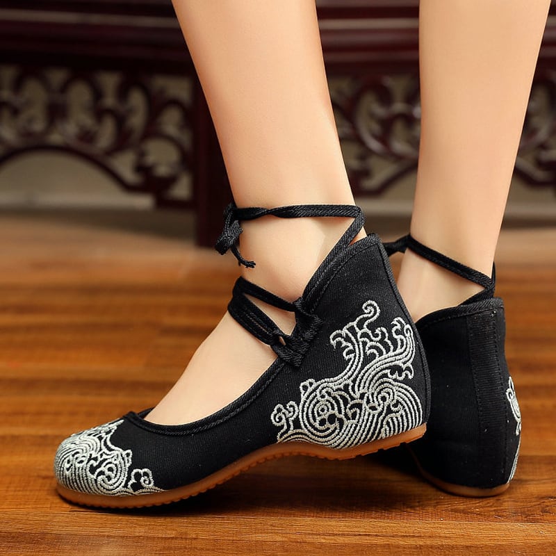 3colors Embroidered Shoes Handmade Shoes Chinese Shoes Chinese Style Shoes Chinese Style Buttons Tang Suit Hanfu Shoes Ethnic Style Retro Zook Rubber 34 35 36 37 38 39 40 41 Red Black White