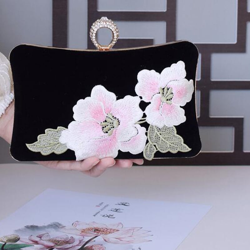 [North Country Series]★Party bag★ 4 types available Velvet Flower Handheld Embroidery Banquet Invitation Black