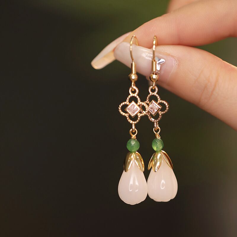 [Ma series] ★China style earrings★ 2color earrings pair ladies temperament enhancement accessory white pink white magnolia