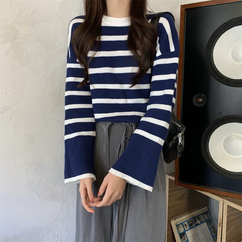 [Insufficient Moe Series] ★Tops★ 4color Flare Sleeve Women's Stylish Horizontal Striped Pattern Easy to Match