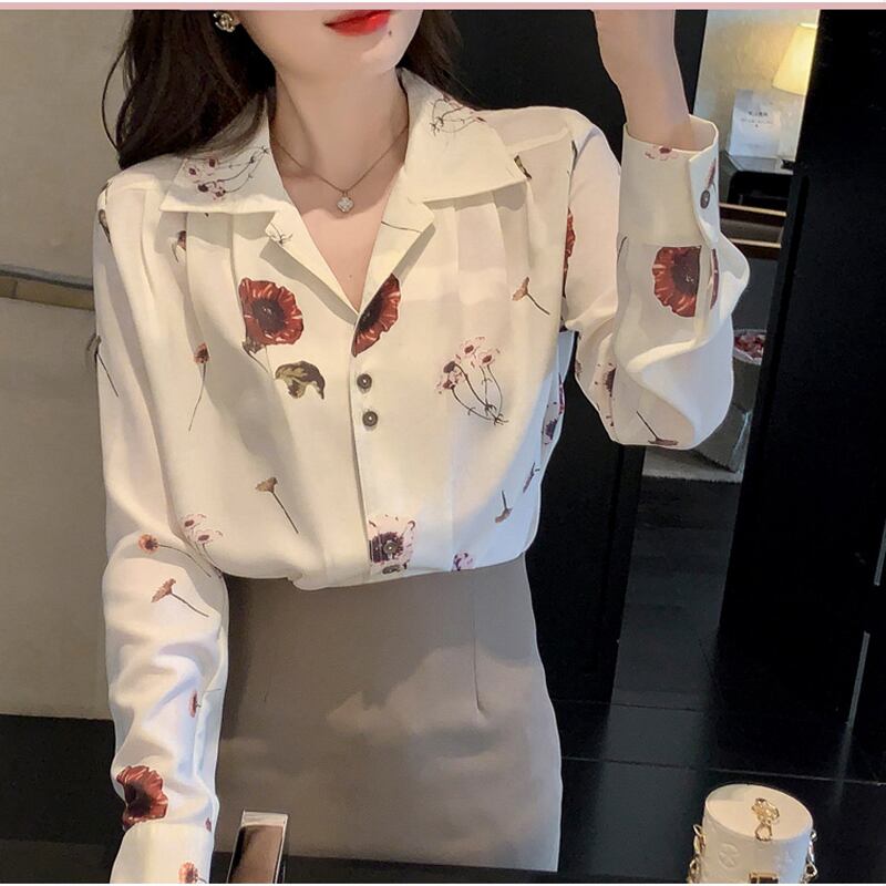 [Kuen Yume Series]★Shirt★ Floral pattern tops Ladies fashion V-neck Improves temperament Chiffon print