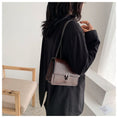 Load image into Gallery viewer, [2060 Series]★Shoulder Bag★ 4color Retro Chain Bag Easy to Match for Commuting, Dates, PU
