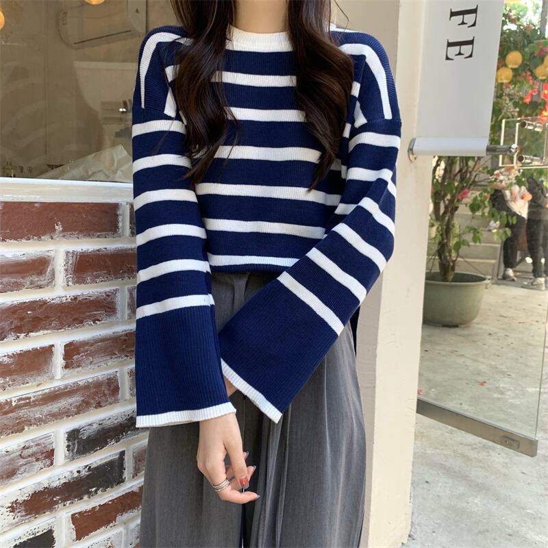 [Insufficient Moe Series] ★Tops★ 4color Flare Sleeve Women's Stylish Horizontal Striped Pattern Easy to Match