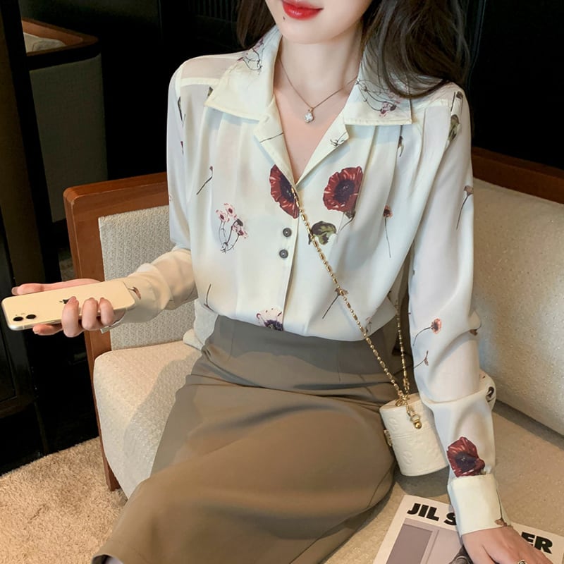 [Kuen Yume Series]★Shirt★ Floral pattern tops Ladies fashion V-neck Improves temperament Chiffon print