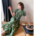 Load image into Gallery viewer, [Weice series] ★China style dress★ Improved cheongsam dress Floral pattern dress Slimming green Green
