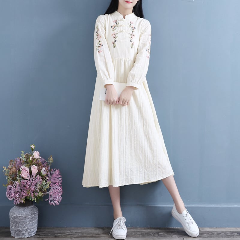 Embroidered dress, improved Chinese dress, women's party, S, M, L, XL, beige