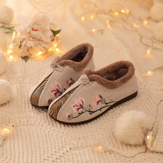 [Kumatanosari Series] ★Embroidered shoes★ Chinese shoes 2 colors Floral pattern Size 35-40 Cute autumn/winter shoes Black Gray