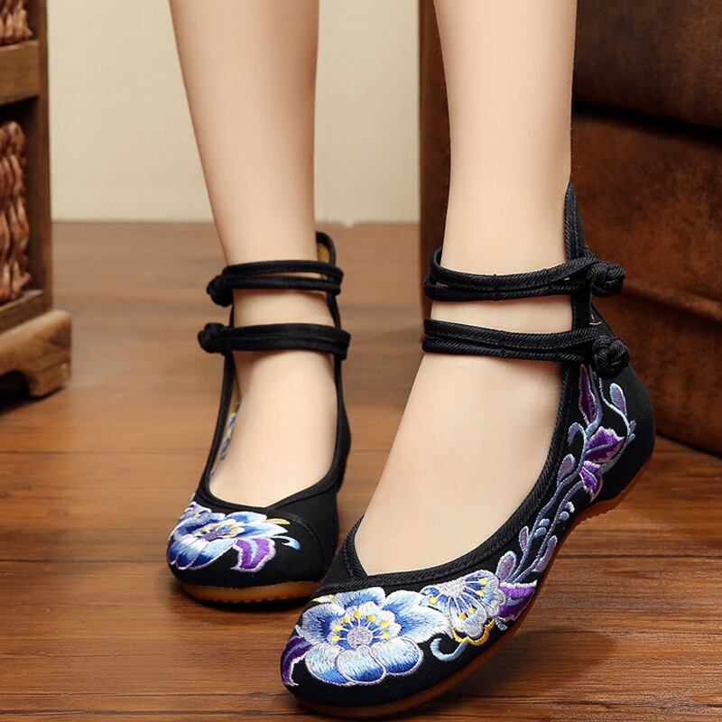 [ZIAMEI Series] ★Embroidery shoes★ Chinese shoes 4color Floral pattern Size 34-40 Cute shoes Flower embroidery Blue Red Black Beige