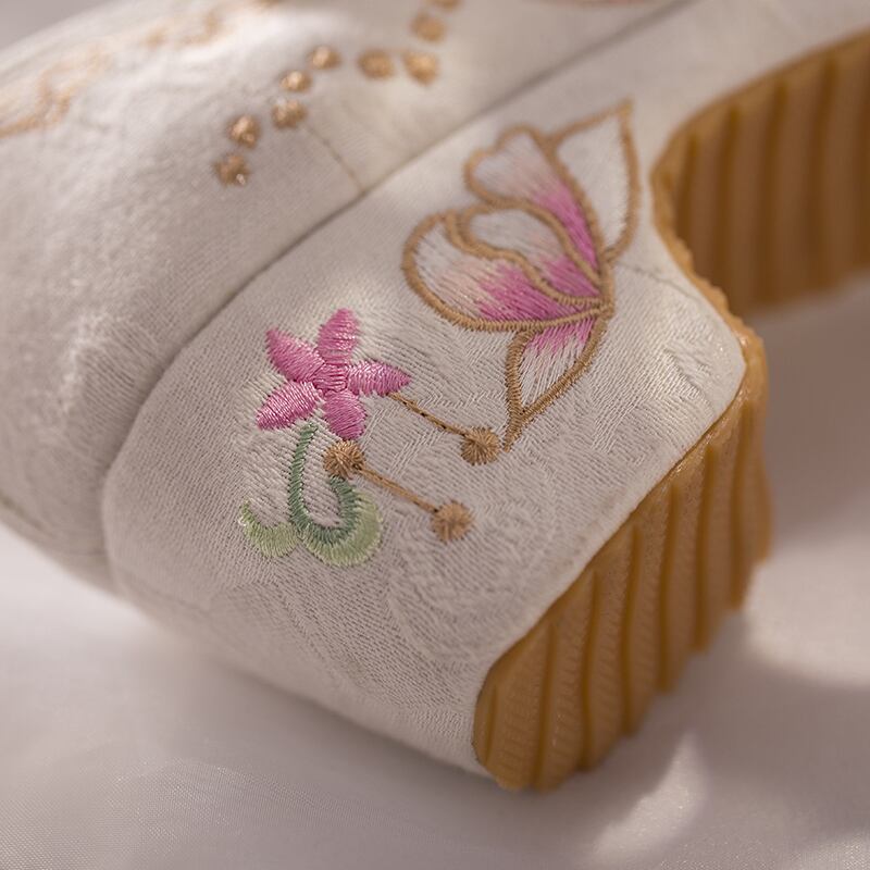 [Cloud End Shoes---Dream Series]★Embroidered Shoes★ 2color Handmade Shoes Chinese Shoes Tang Suit Hanfu Shoes Chinese Dress Shoes Flower Embroidery Size 35-40 Heel 5cm