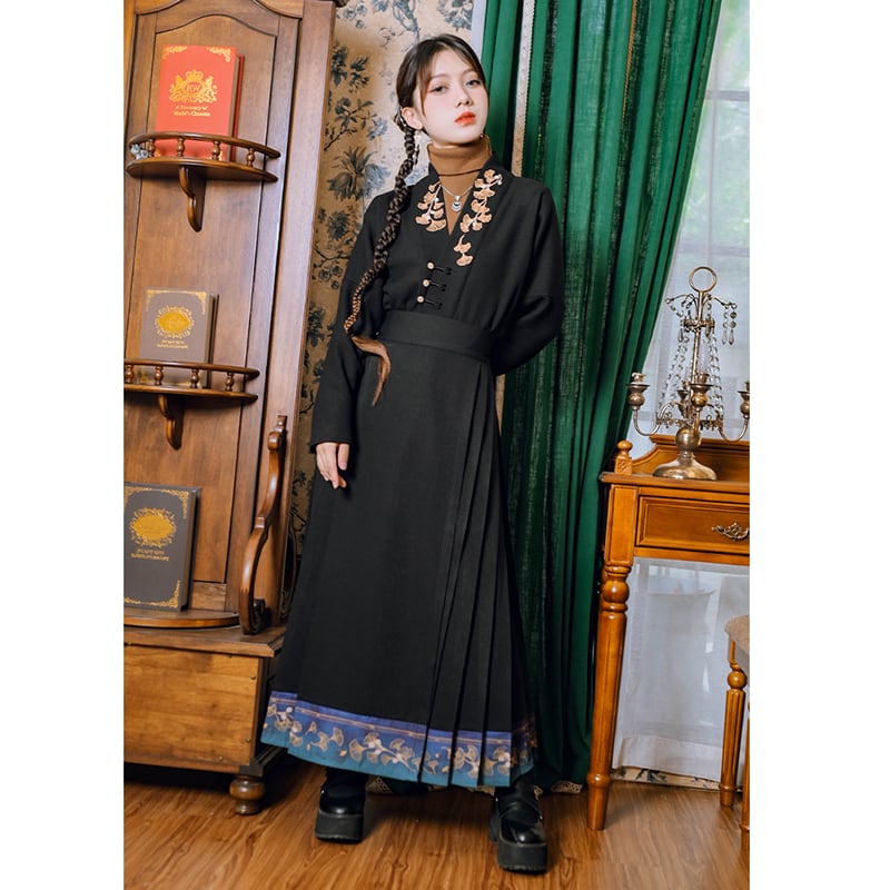 [Kokaisha --- Leaf Series] ★Chinese style tops★ Embroidery Hanfu tops V-neck retro black black