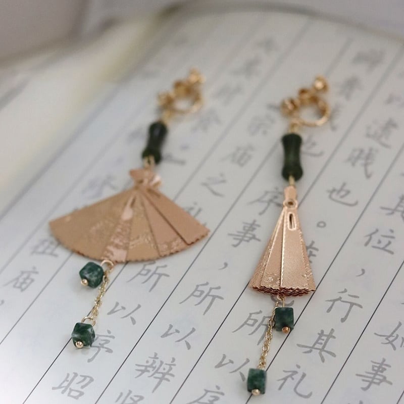 [Minami Xiaojie Series]★China style earring★Retro Pair Earrings or Earrings Fan Bamboo Green Green Gold Improve your temperament