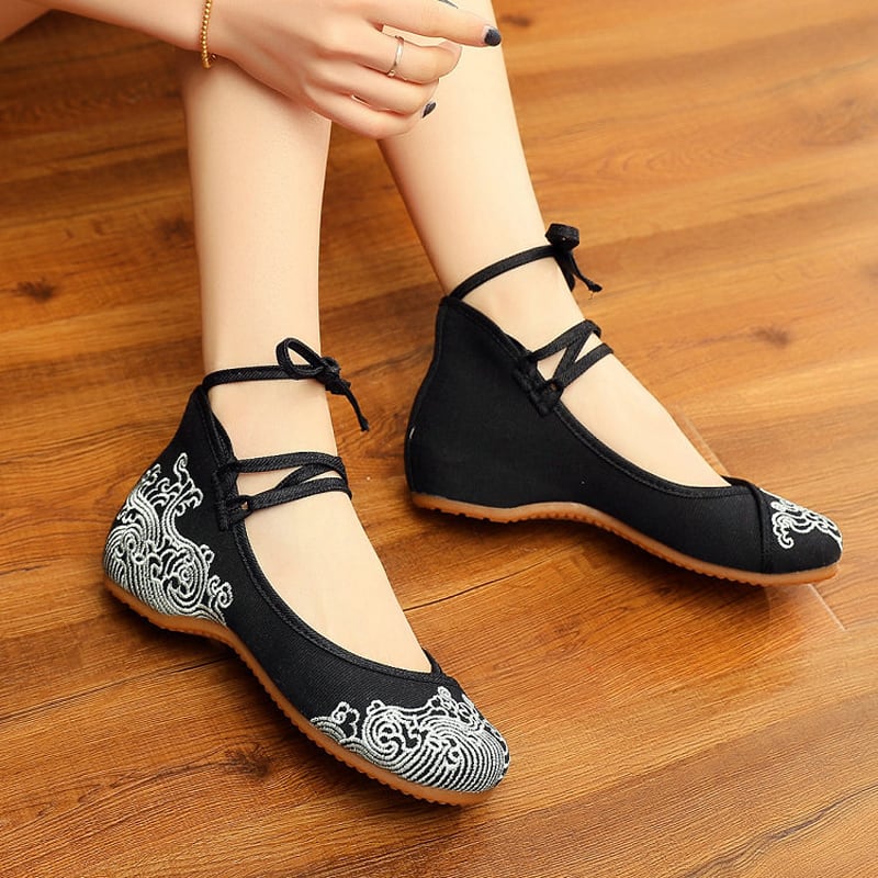 3colors Embroidered Shoes Handmade Shoes Chinese Shoes Chinese Style Shoes Chinese Style Buttons Tang Suit Hanfu Shoes Ethnic Style Retro Zook Rubber 34 35 36 37 38 39 40 41 Red Black White