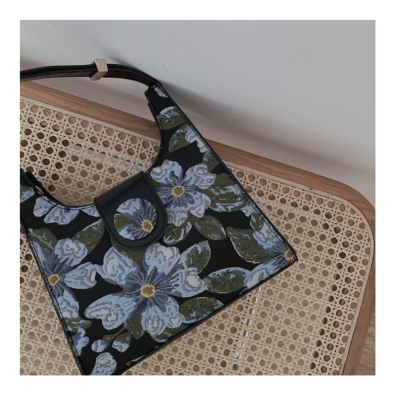 [DAZE &amp; ERPANG series]★Bag★ Oil painting style floral pattern cute date commuting OL office temperament improvement shoulder bag