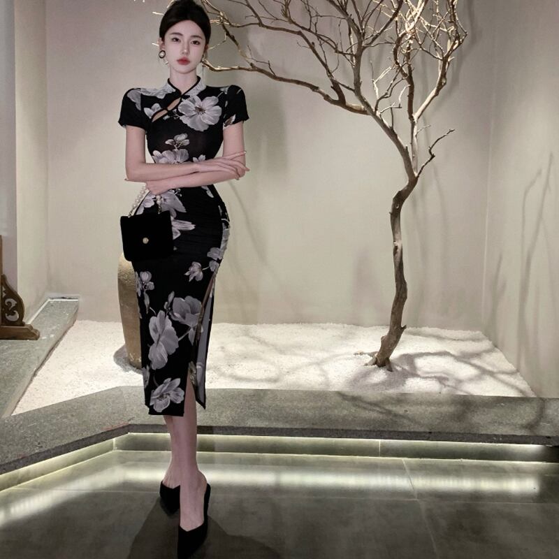 [NANA Series] ★China-style dress★ Improved cheongsam dress, sexy, floral pattern, slit, short sleeves, slimming fit