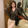 Load image into Gallery viewer, [XIXI Series]★Knit Tops★ 3color Tops Sexy Simple V-neck Black Pink Slimming
