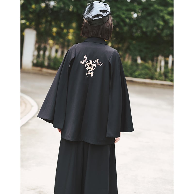 [Kokaisha---Mou Series] ★Chinese-style outerwear★ Cloak, embroidered, fashionable, black, ML, original, slimming