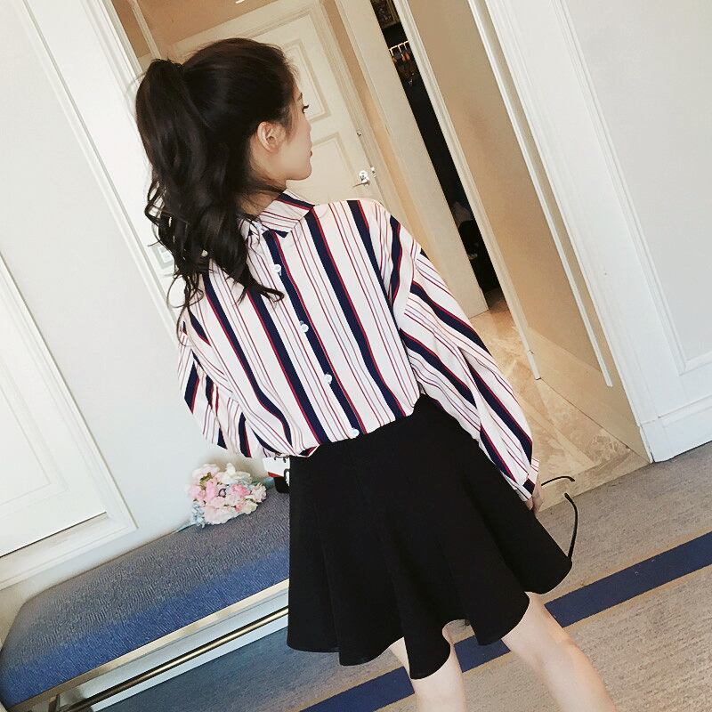 [PENGHE Series]★Shirt★ Tops, Vertical stripes, striped pattern, thin, cute, ribbon, easy to match for commuting, dates, S M L XL