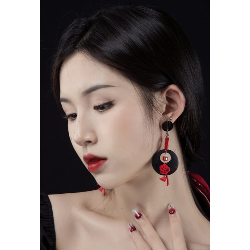 [MORE Bokuji series] ★China style earrings★ Pair earrings rose circle black red floral pattern retro