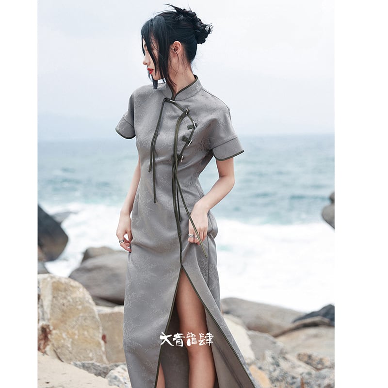 [Da Qinglong Shu Series] ★China style dress★ Improved cheongsam dress Color scheme Improves temperament Long length Silver gray