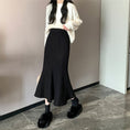 Load image into Gallery viewer, [Kumikumi Series]★Knit Skirt★ 3color Bottoms Slimming Mermaid Skirt Easy to Match Black White Apricot
