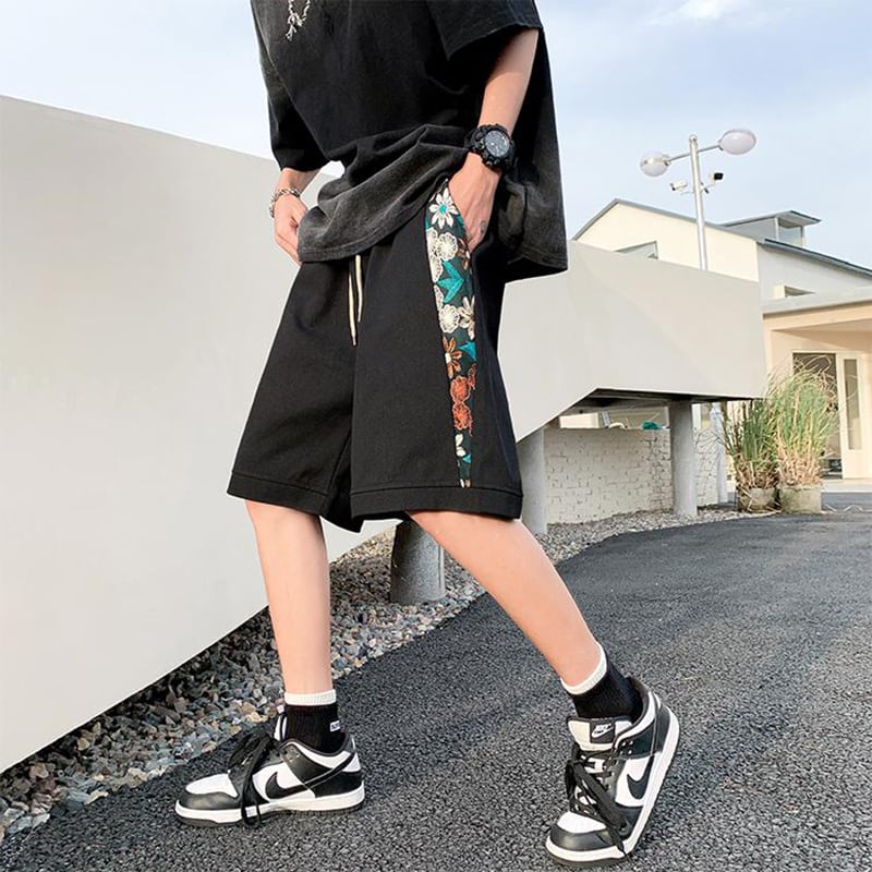 [V37 Series] ★Shorts★ 2color Black or Beige Shorts Summer Clothes Embroidery Floral Pattern Unisex Large Size