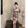 Load image into Gallery viewer, [Hundred Minute Eight Series] ★Floral pattern cheongsam★ Velvet, slimming, sexy, SML, easy to match, improves your temperament
