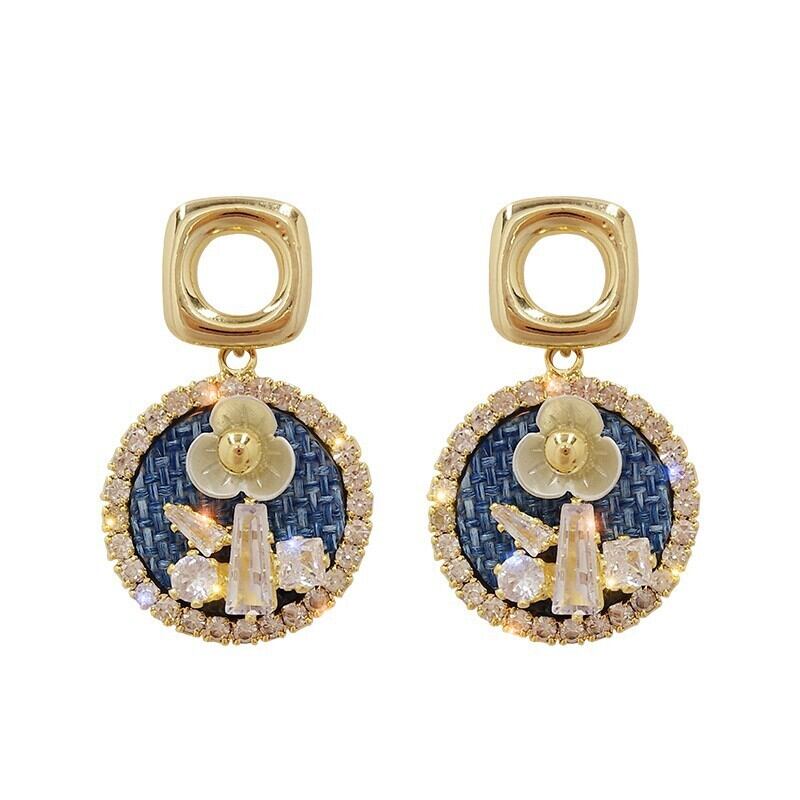 [ZAIZAI Series] ★Earrings★ Pair of earrings, women's accessories, improve your temperament, date, commuting, flowers, glitter