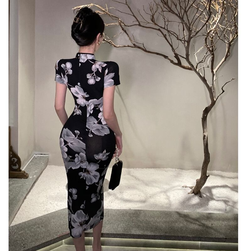 [NANA Series] ★China-style dress★ Improved cheongsam dress, sexy, floral pattern, slit, short sleeves, slimming fit