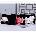 Load image into Gallery viewer, [North Country Series]★Party bag★ 4 types available Velvet Flower Handheld Embroidery Banquet Invitation Black
