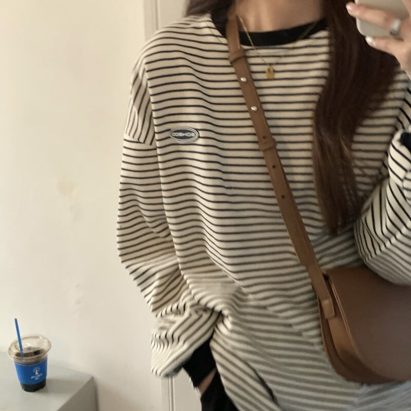 [KEKELI Series] ★Long sleeve shirt★ 2color tops Loose horizontal striped striped pattern Casual Easy to match