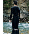 Load image into Gallery viewer, [Da Qinglong Shu Series] ★China-style dress★ Velvet PU switching slimming slit improved cheongsam dress
