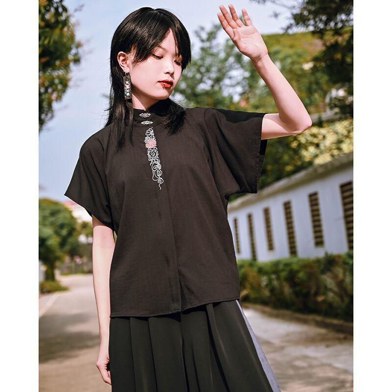 [Ancient monster --- butterfly effect series] ★China style top★ Blazer short sleeve embroidery butterfly short length black black