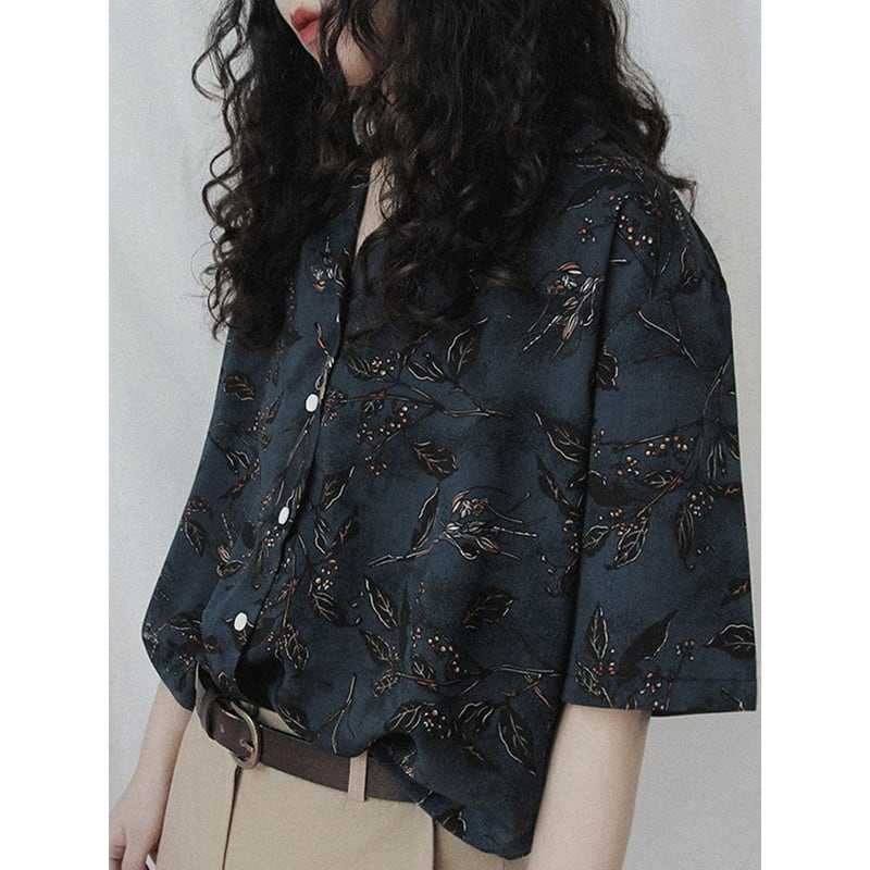 [SIGONGZHU Series] ★Shirt★ Tops for commuting, casual wear, dating, retro, V-neck, short sleeves, floral print, navy